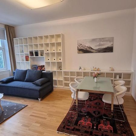 Sunny Apartment Next To Metro 1Br Wien Eksteriør billede