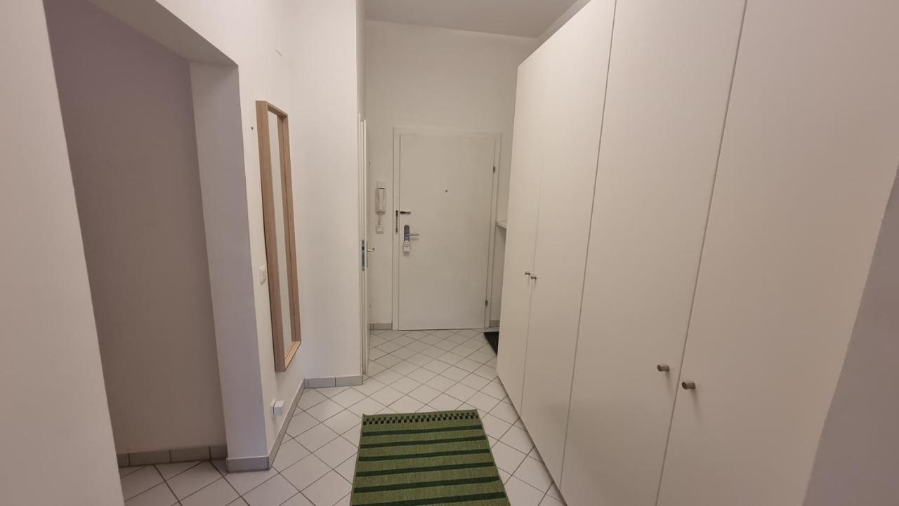 Sunny Apartment Next To Metro 1Br Wien Eksteriør billede