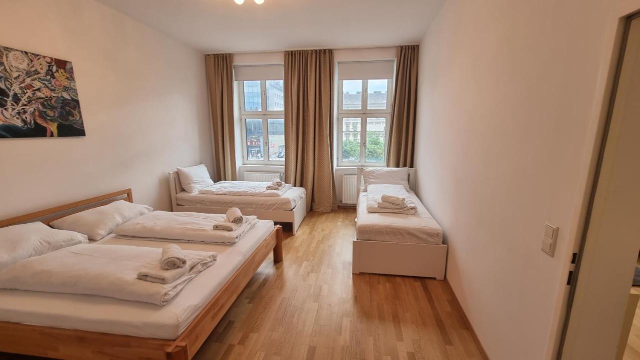 Sunny Apartment Next To Metro 1Br Wien Eksteriør billede