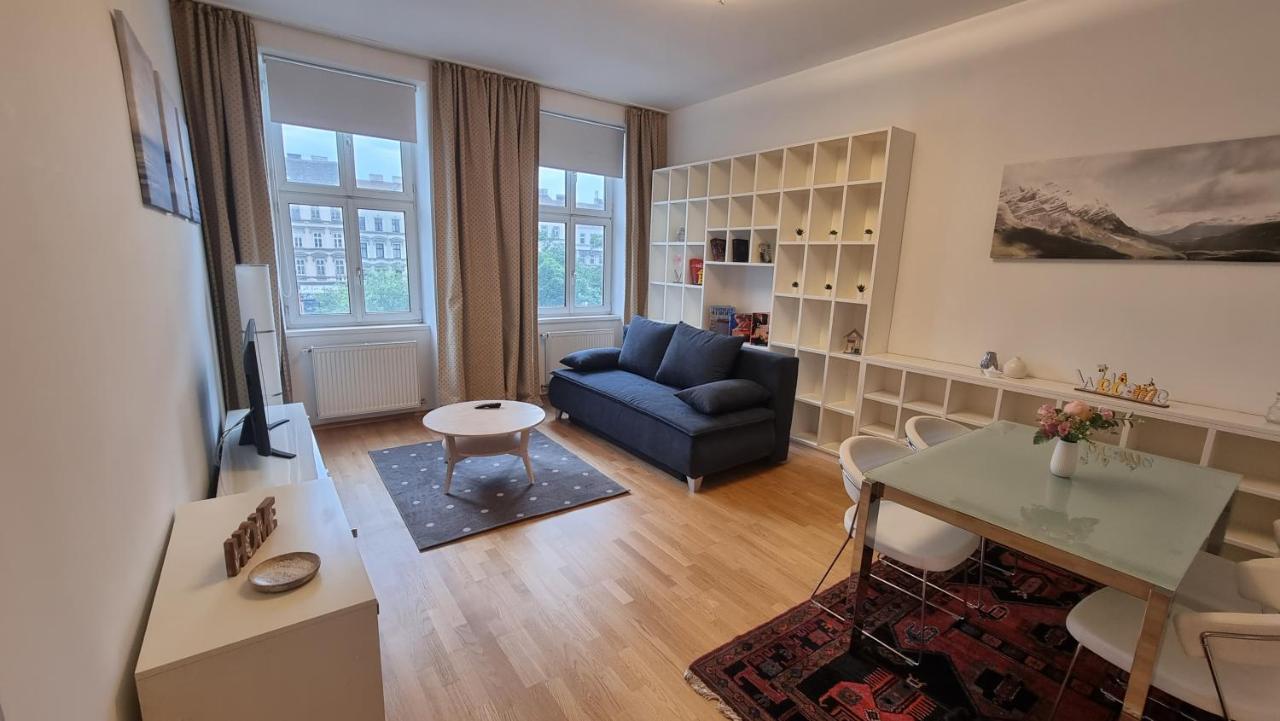 Sunny Apartment Next To Metro 1Br Wien Eksteriør billede