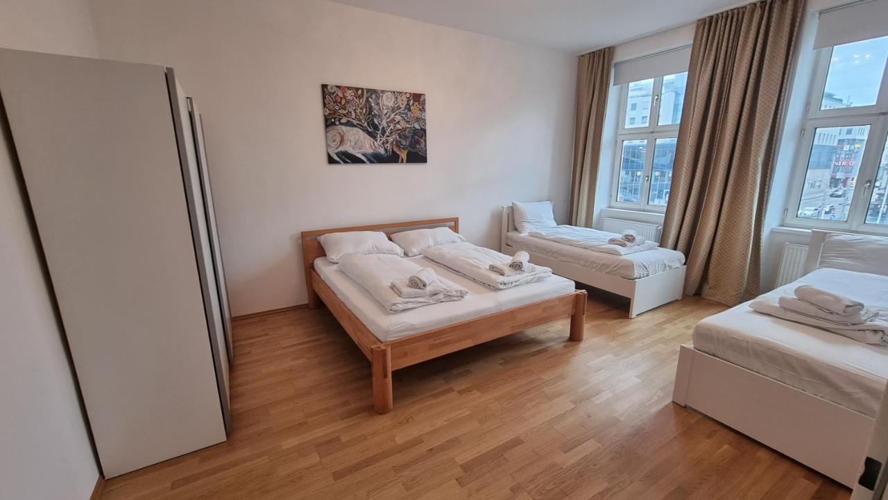 Sunny Apartment Next To Metro 1Br Wien Eksteriør billede