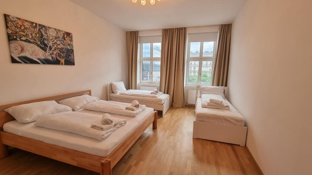 Sunny Apartment Next To Metro 1Br Wien Eksteriør billede