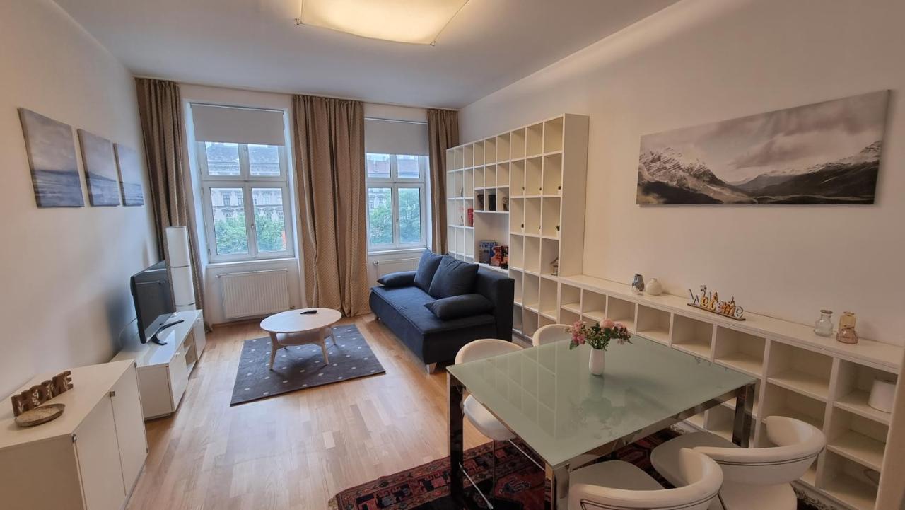 Sunny Apartment Next To Metro 1Br Wien Eksteriør billede