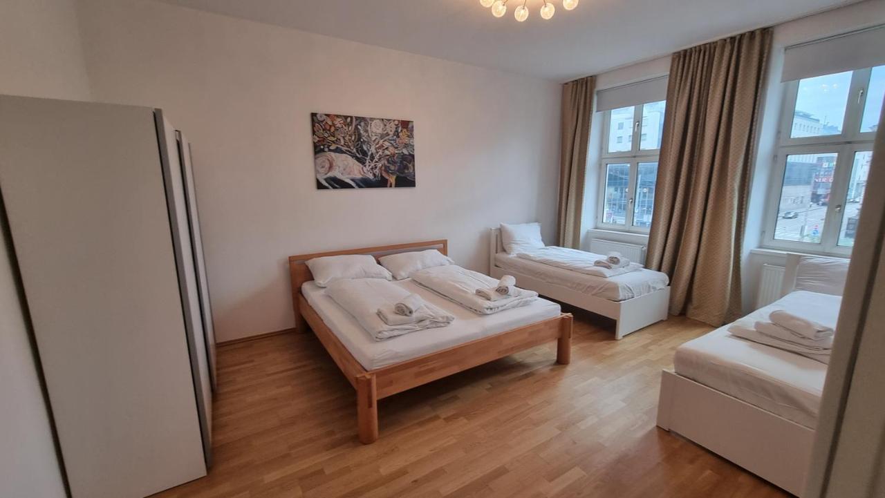 Sunny Apartment Next To Metro 1Br Wien Eksteriør billede