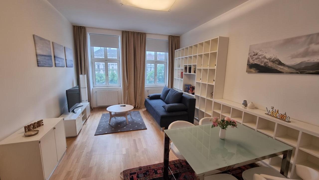 Sunny Apartment Next To Metro 1Br Wien Eksteriør billede